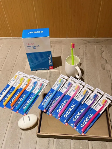 Cepillos De Dientes Extrasuaves. 12 Cepillos Por Paquete. Varios Colores 18
