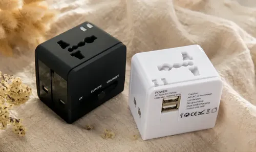 Adaptador Enchufe Universal Negro Tecnolab Tl354 Con Usb Viajes Brasil 8