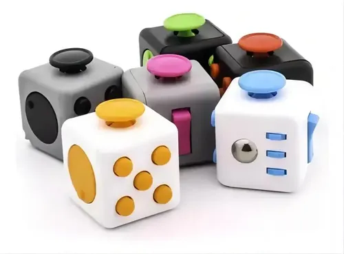 4 X Fidget Cube Antiestres Con 6 Funciones, Juguete Estress Aleatorio 8