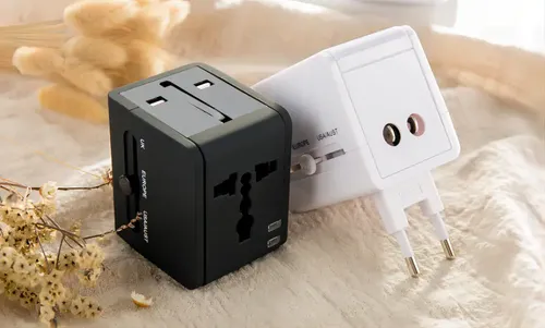 Adaptador Enchufe Universal Negro Tecnolab Tl354 Con Usb Viajes Brasil 7
